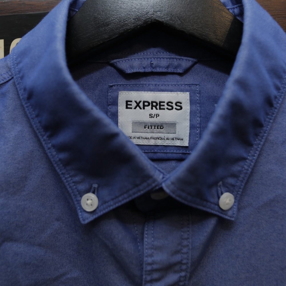 Express Fitted Button Up - image 2